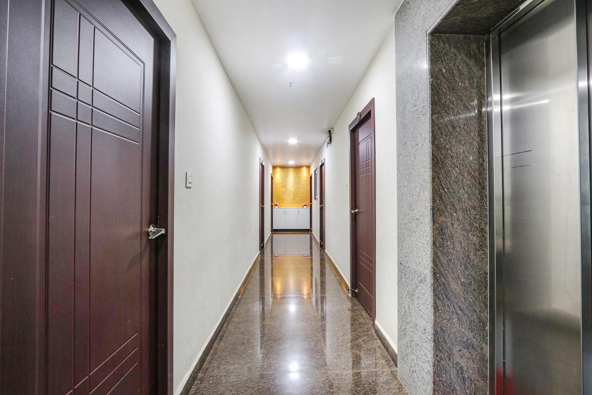 Fabhotel The Sunrise Inn - Nr Gayatri Vidya Parishad College Of Engineering Visakhapatnam Eksteriør billede